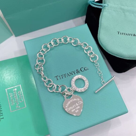 TIFFANY & CO. Tiffany Return to Tiffany Series Heart-shaped Tag Necklace - Picture 3 of 6